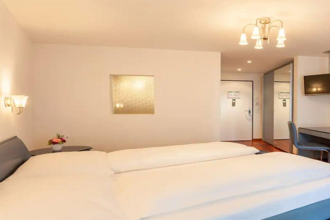 Weisses Roessli Swiss Quality Hotel Brunnen Exterior foto